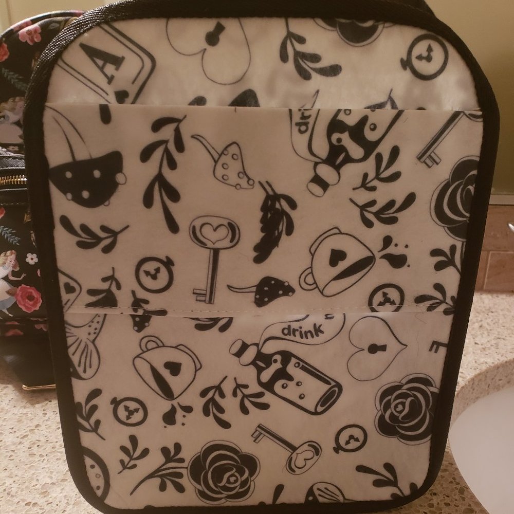Alice In Wonderland Backpack Organizer - Picture 2 of 7